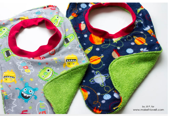 diy--Fabric--Baby-Bib--makeit-loveit.com.png