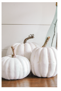 diy--Fall--Faux-Pumpkins--littlehouseoffour.com.png