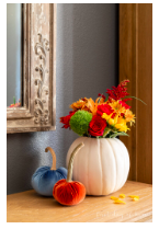 diy--Fall--Flowers-in-Piumpkin--firstdayofhome.com.png