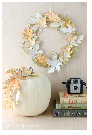 diy--Fall--Leaf-Wreath--polkadotchair.com.png