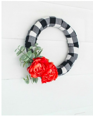 diy--Fall--Plaid-Wreath--lovelyindeed.com.png