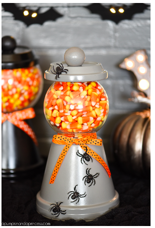 diy--Halloween--Candy-Jar--apumpkinandaprincess.com.png