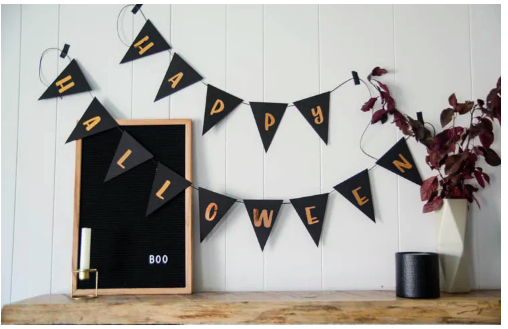 diy--Halloween--Garland--lemonthistle.com.png