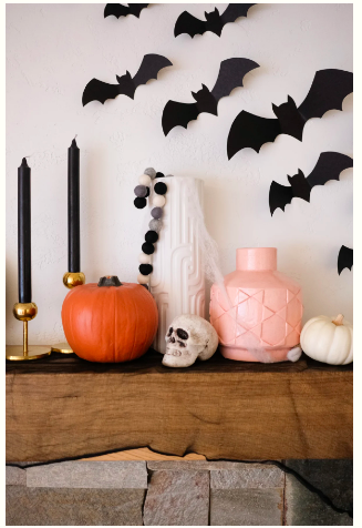 diy--Halloween--Paper-Bats--lovelyindeed.com.png