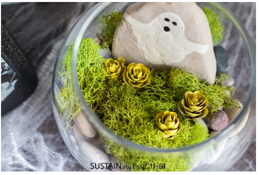 diy--Halloween--Terrarium--sustainmycrafthabit.com.png