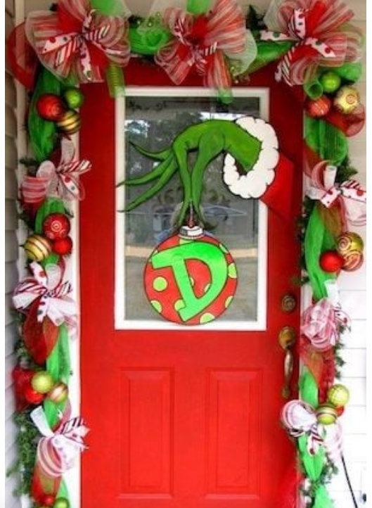 diy--ch--outdoor-grinch-door--source-unknown.png