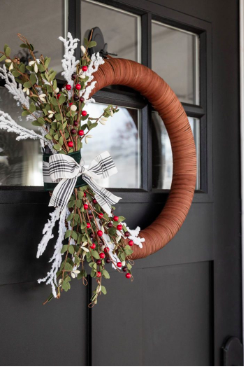 DIY-Modern-Christmas-Wreath.png