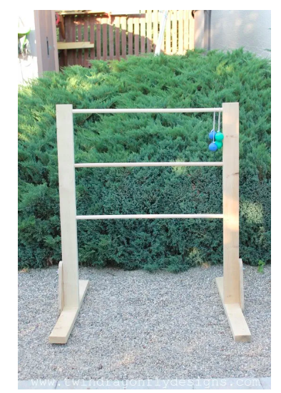 cc--Outdoor--Ladder--homemadeheather.com.png