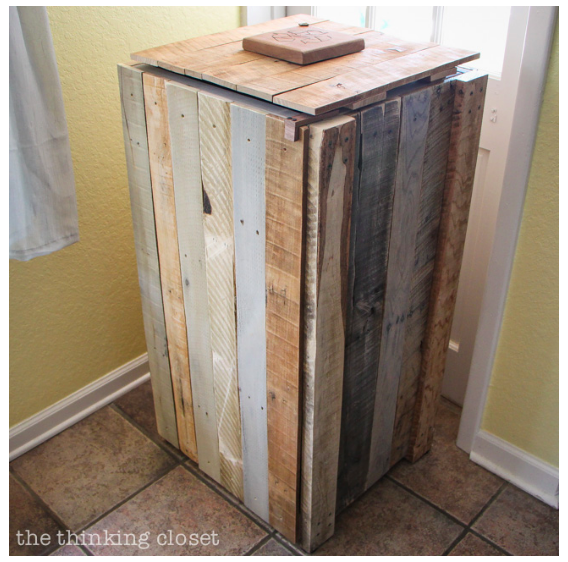 diy--Pallet-Recycling-Bin--thethinkingcloset.com.png